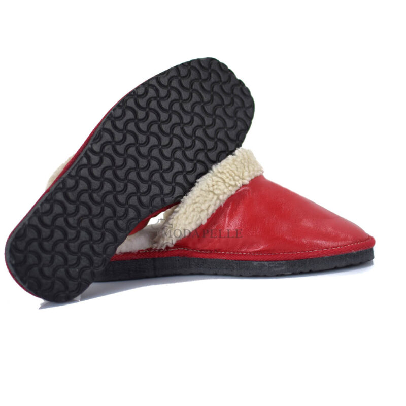 Women’s fur slippers from Kastoria