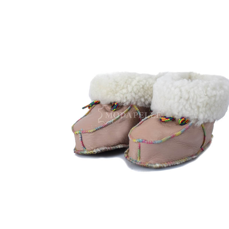 γούνινες παντόφλες Καστοριάς, κλειστές παιδικές (πασούμια) σε σομόν χρώμα