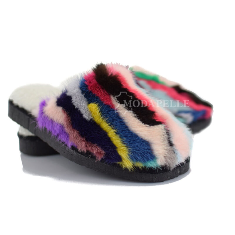 Women’s fur slippers from Kastoria