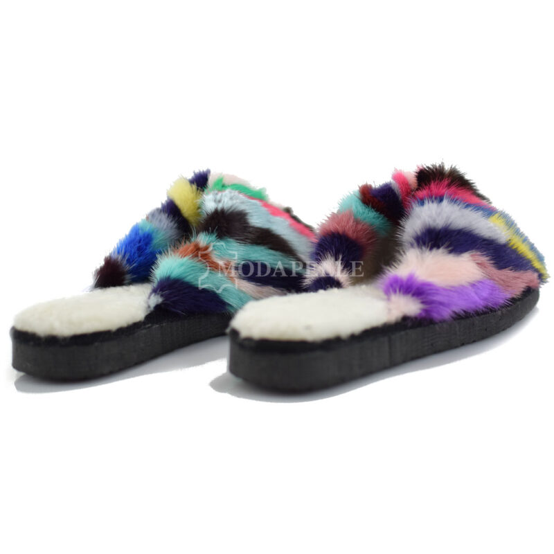 Women’s fur slippers from Kastoria