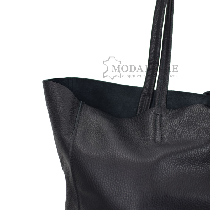 δερμάτινη τσάντα σε μαύρο χρώμα