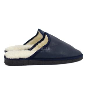 Men’s fur slippers from Kastoria