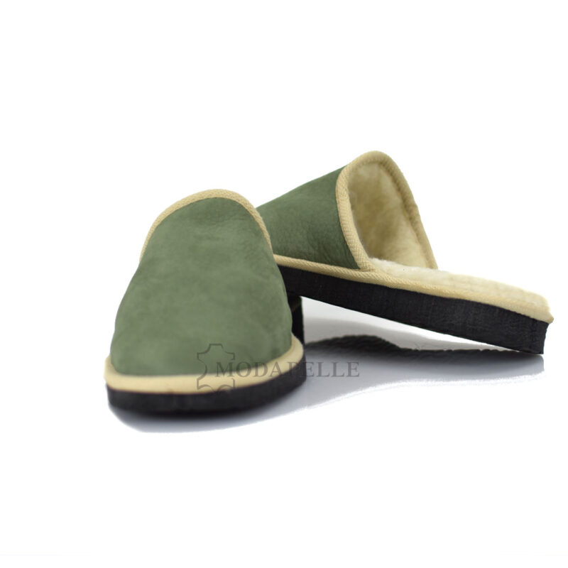 Men’s fur slippers from Kastoria