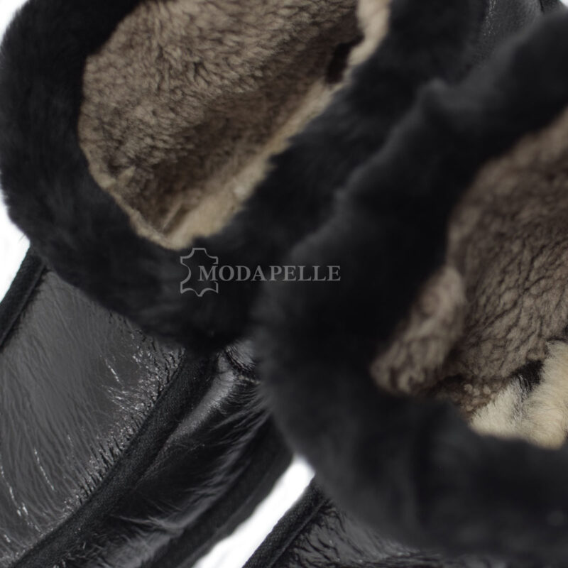 γούνινες παντόφλες Καστοριάς, κλειστές (πασούμια) σε μαύρο χρώμα