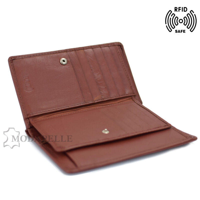 Men’s leather wallet in tan colour