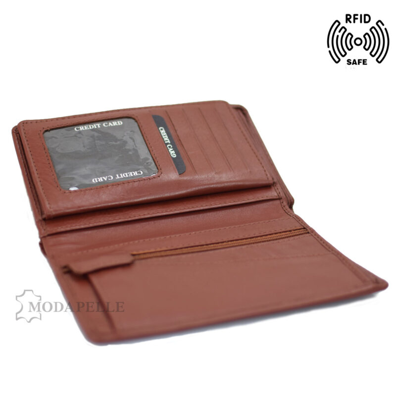 Men’s leather wallet in tan colour