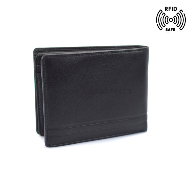 Men’s leather wallet in black colour