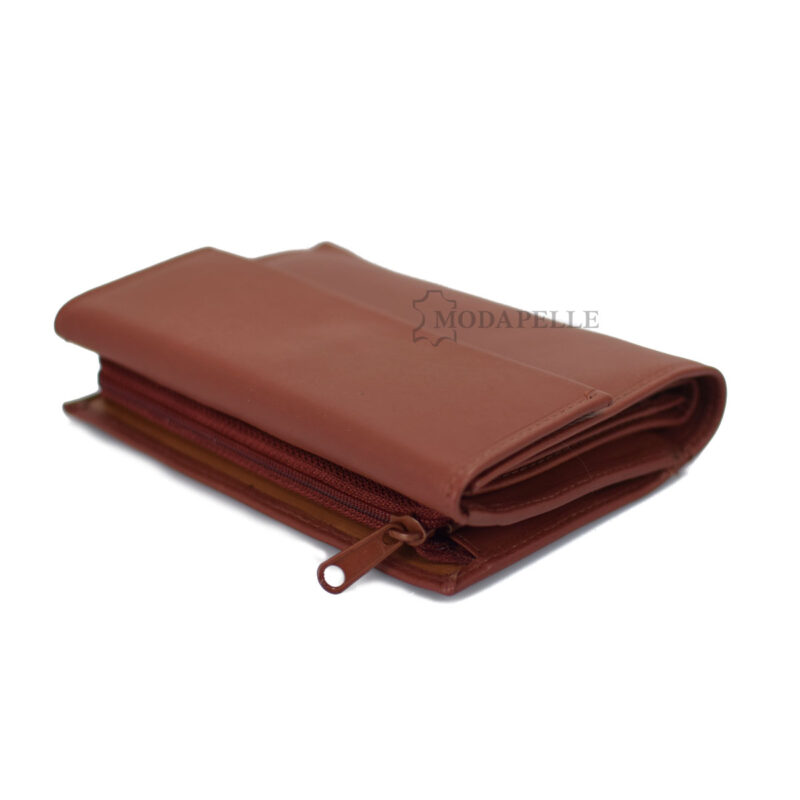 Women’s leather wallet