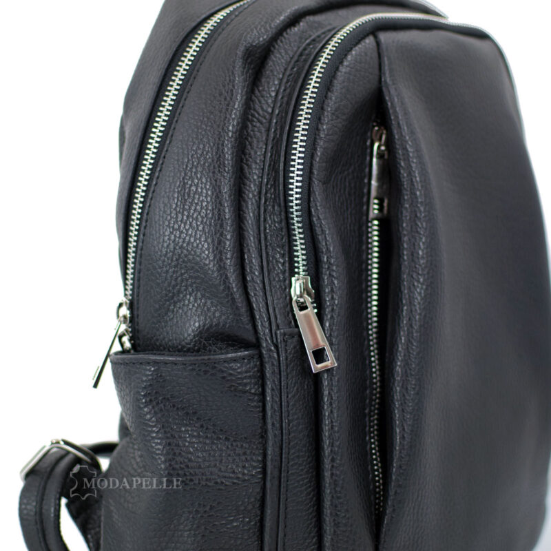 Leather backpack in black color - made in Italy