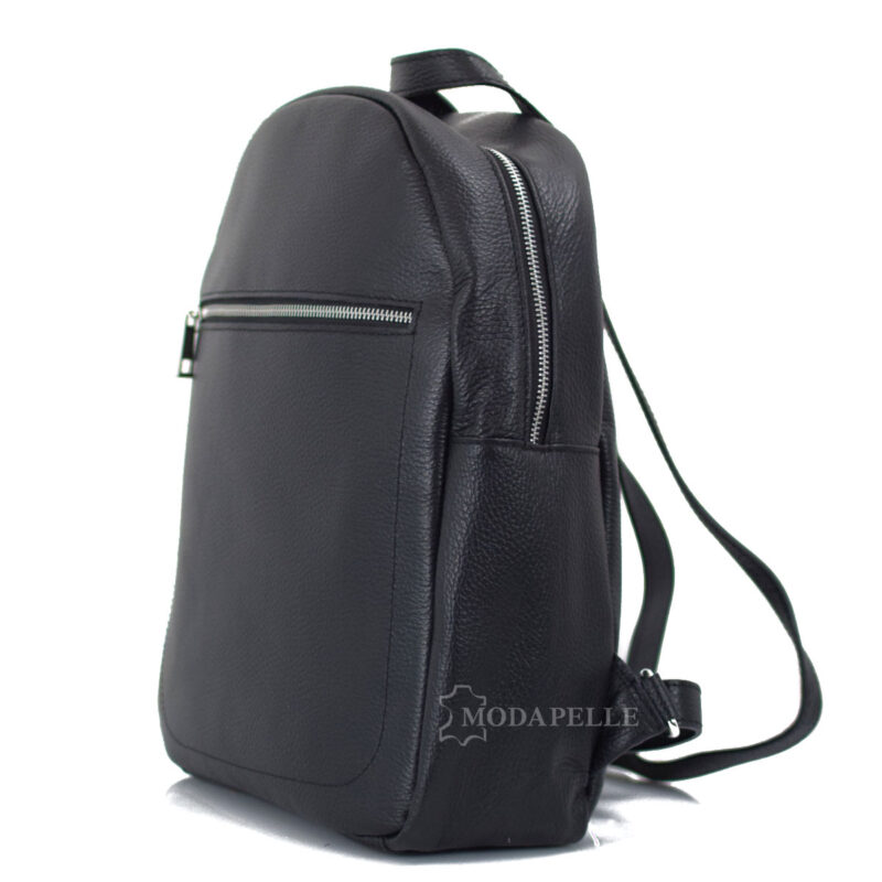 Leather backpack in black color - made in Italy