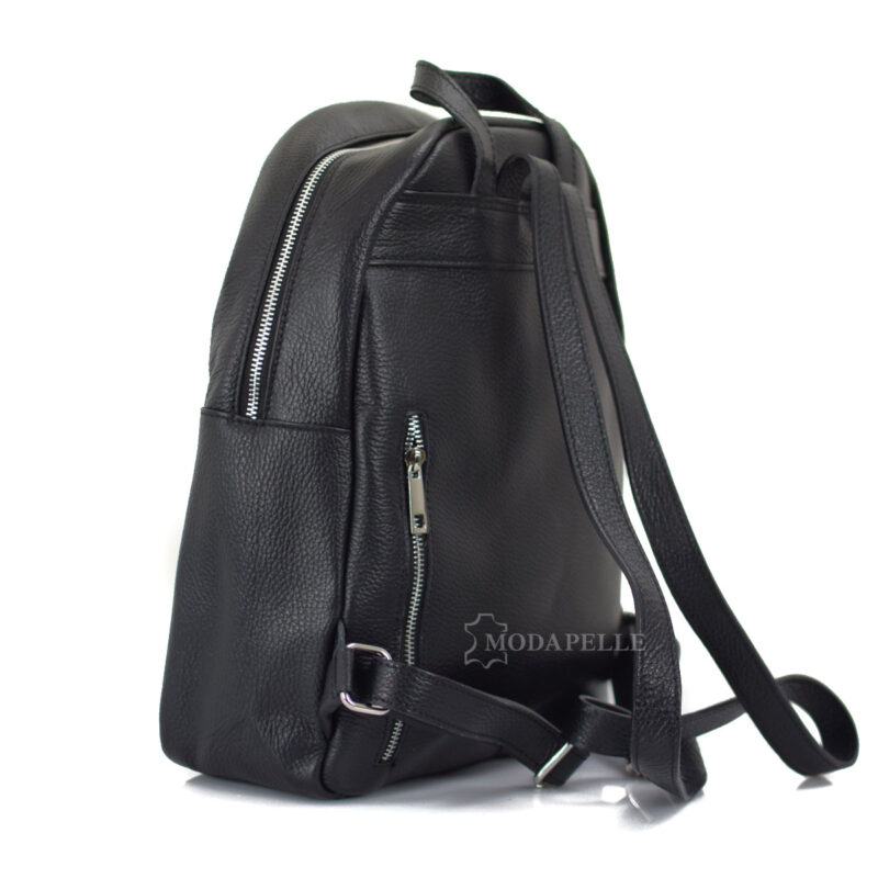 Leather backpack in black color - made in Italy