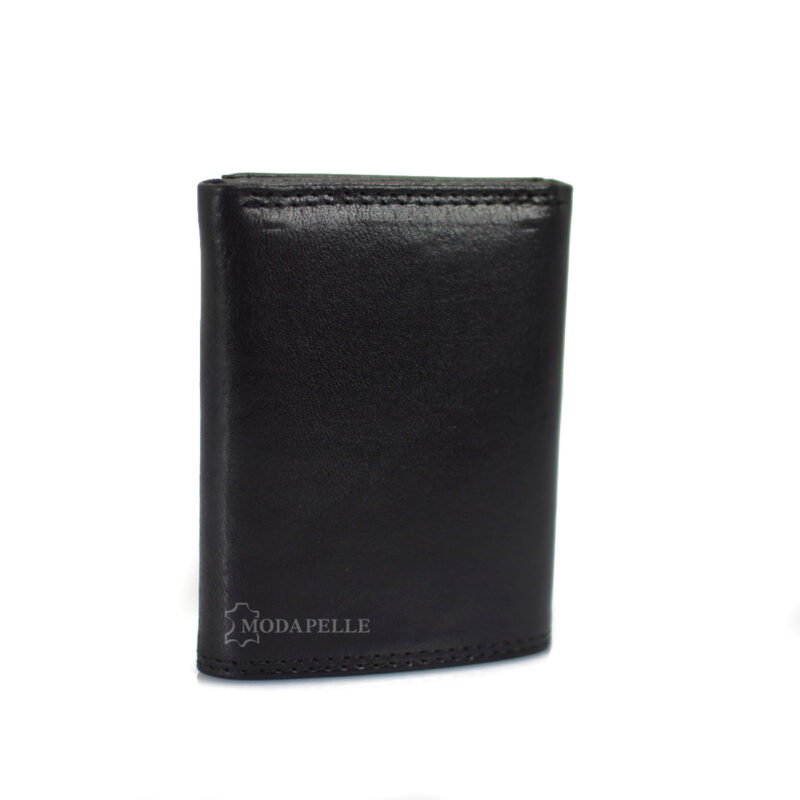 Leather wallet in black color