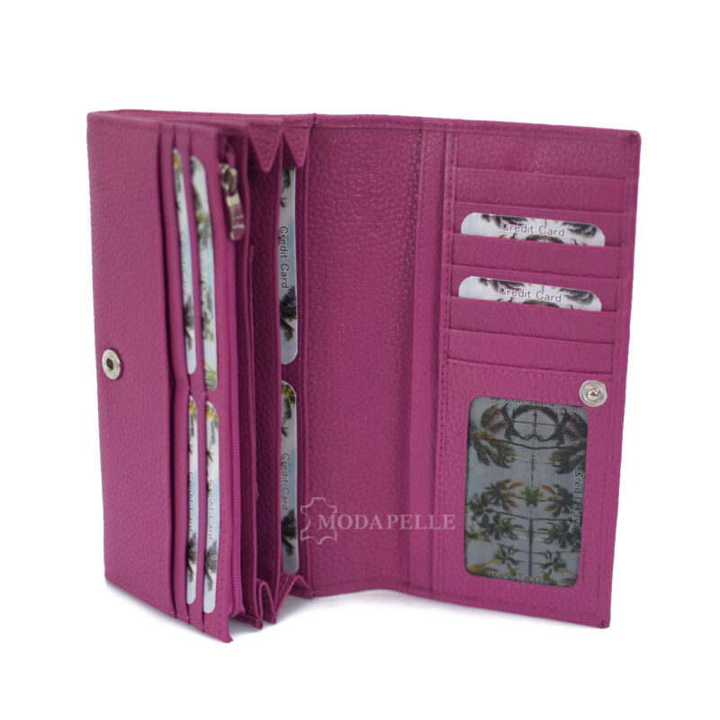 Women's Leather Wallet in fuchsia