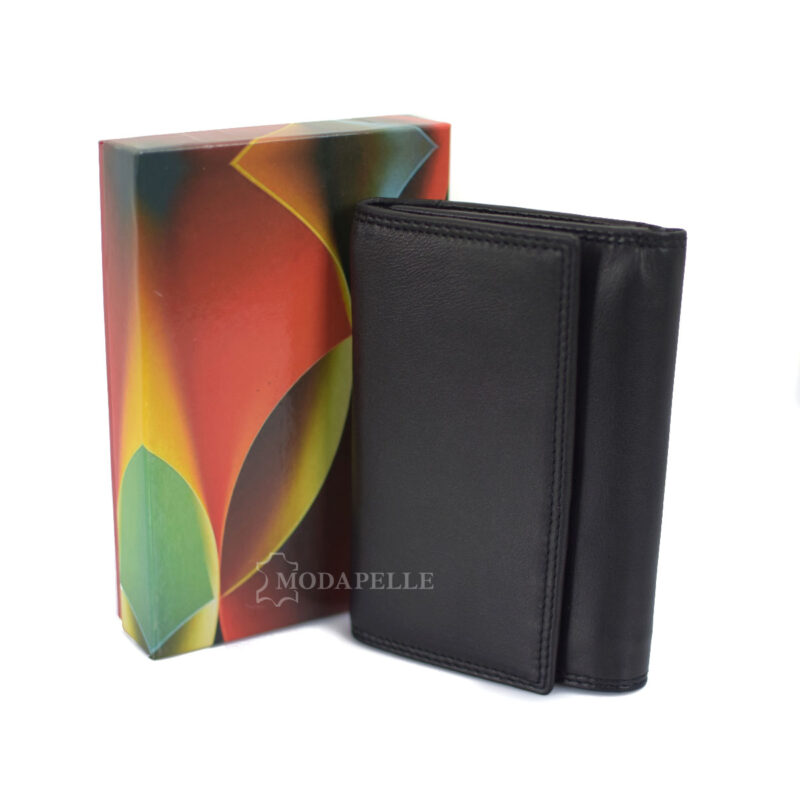 Women's leather wallet in black color