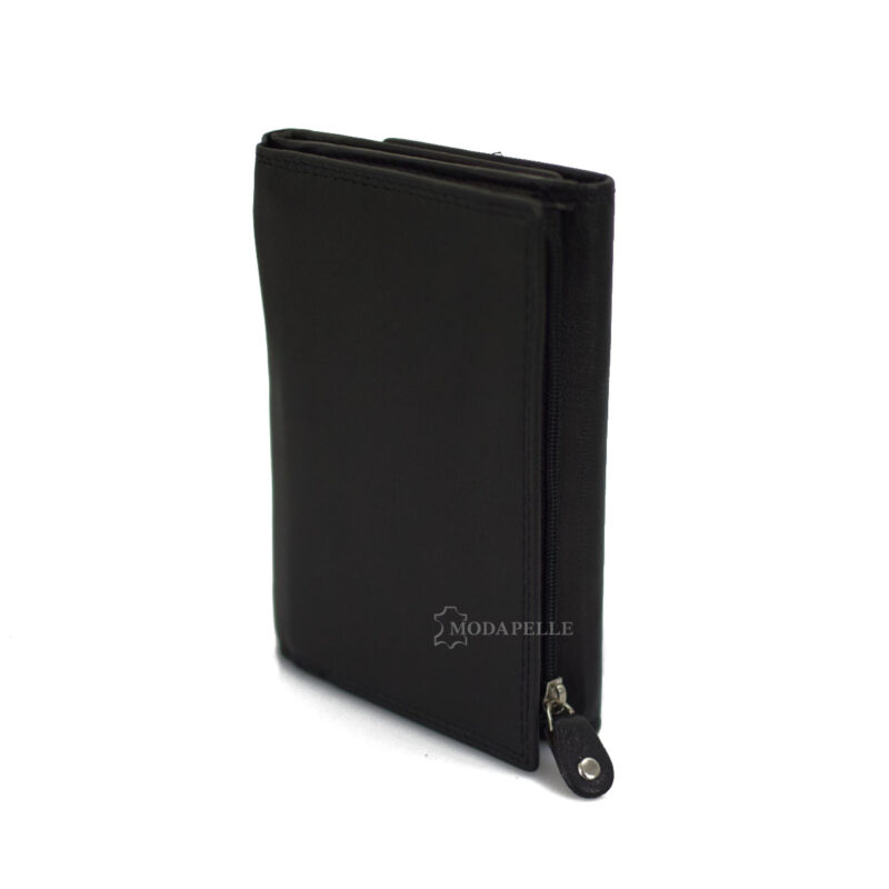 Women's leather wallet in black color