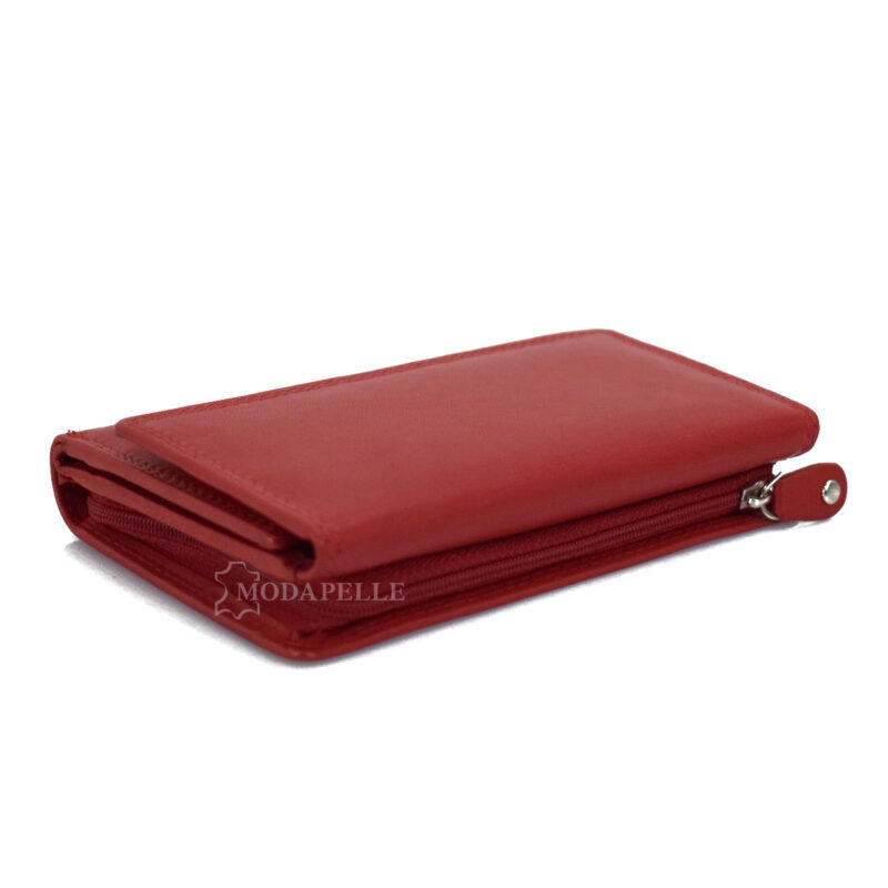 Women's leather wallet in red color