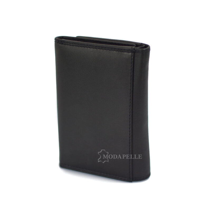 Women's leather wallet in black color