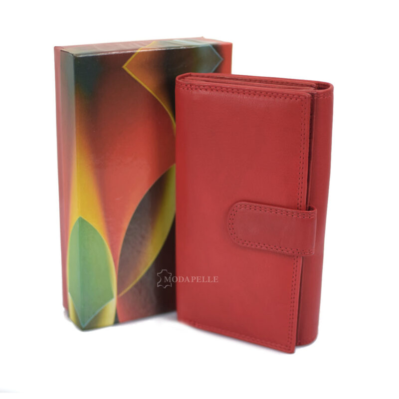 Women's leather wallet in red color