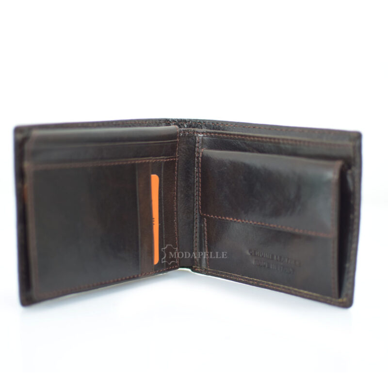 Men's leather wallet in brown color