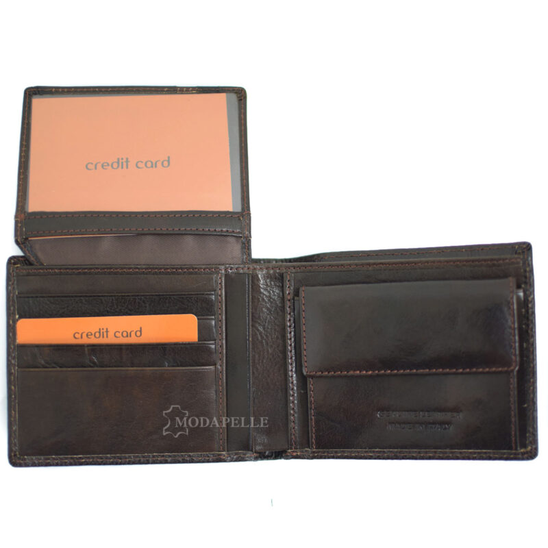 Men's leather wallet in brown color